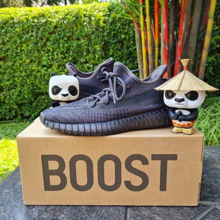 Jual YEEZY 350 V2 STATIC BLACK US EUR 40 ORIGINAL AUTHENTIC