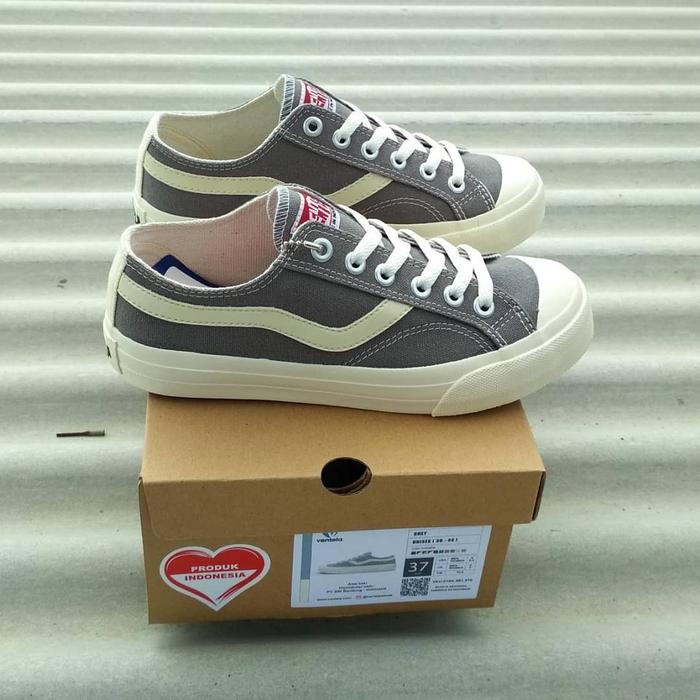 Gambar Sepatu Ventela Public Grey Low 100% Original - Grey low, 37 dari ventela.original store undefined Tokopedia
