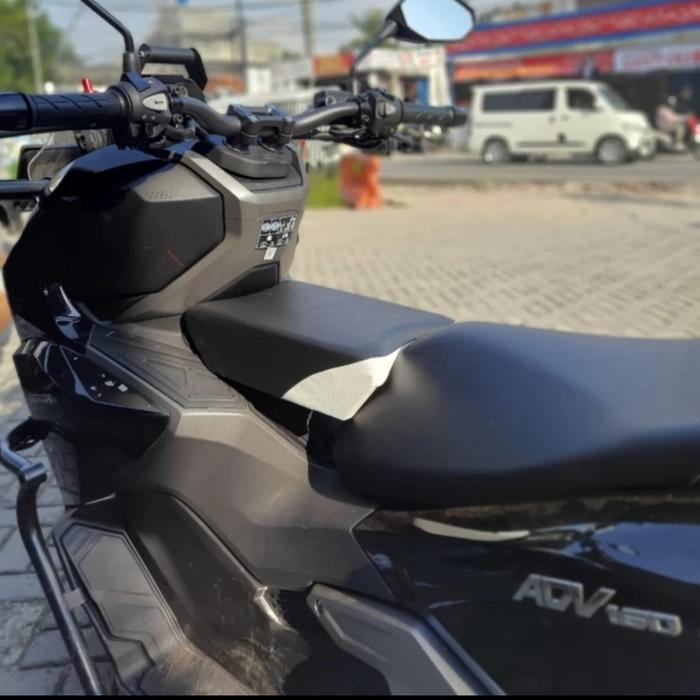 Gambar jok boncengan anak ADV150 ADV160 tempat duduk anak ADV 160 ADV150 - Putih dari Toko Sedang ditinjau 3321 undefined Tokopedia