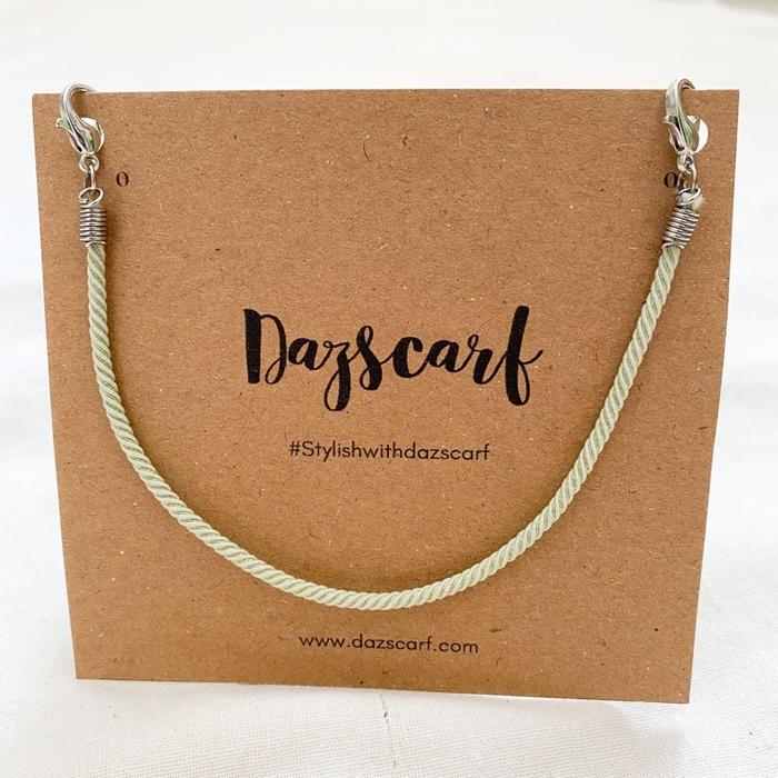 Gambar Dazscarf Konektor Masker Basic Spiral - Matcha dari Dazscarf undefined Tokopedia