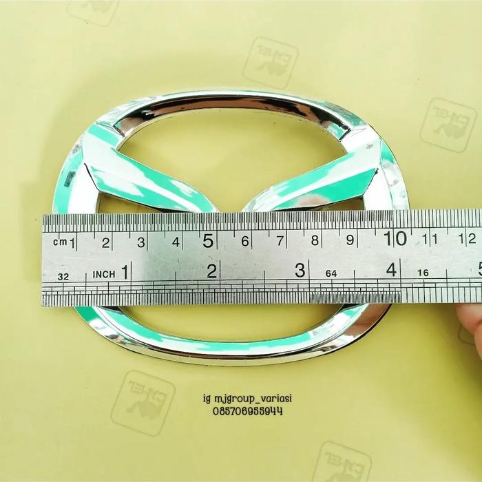 Gambar Emblem logo MAZDA 2 ukuran original bagasi mazda2 silver chrome - Logo Mazda dari Nina MJ undefined Tokopedia