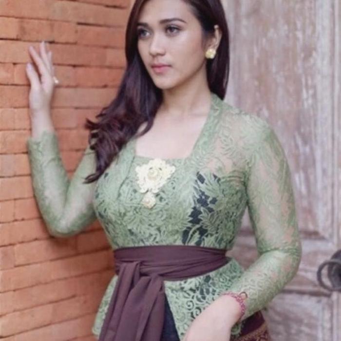 Gambar Kebaya bali | kebaya jadi sofia | kebaya bali modern - Sage green, L dari anisstore33 undefined Tokopedia