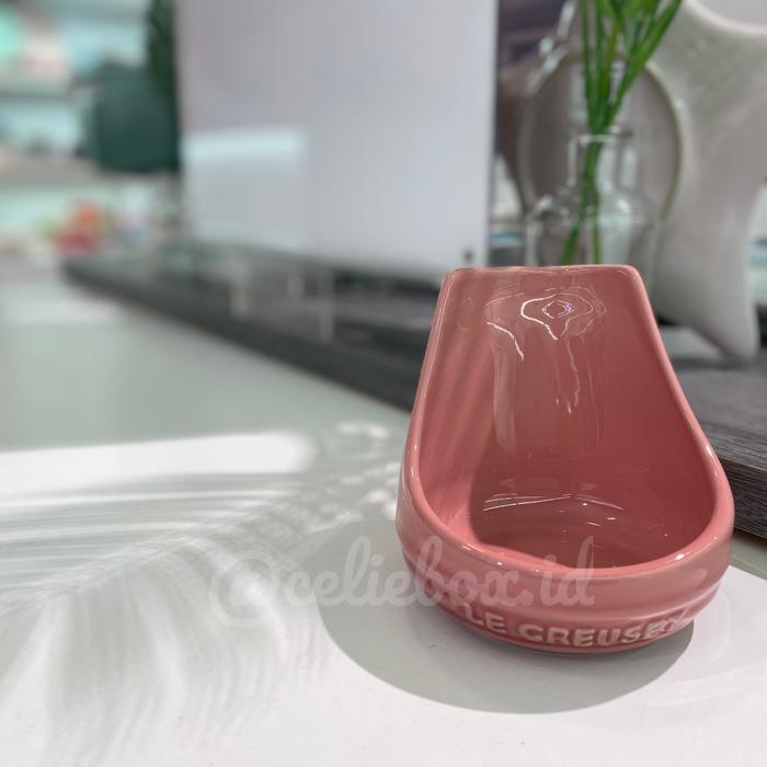 Gambar Le creuset SPATULA HOLDER / LADLE HOLDER / LADLE STAND (banyak warna) - Rose dari Celiebox undefined Tokopedia