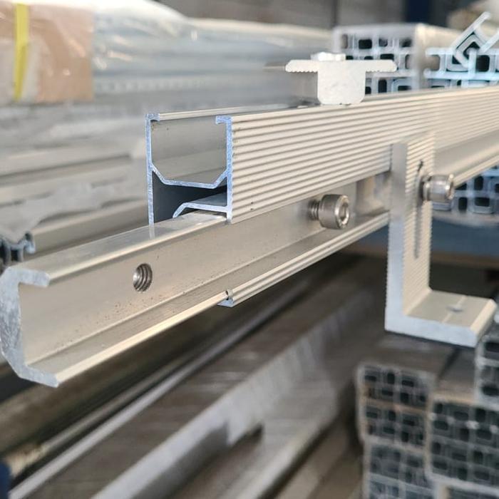 Alumunium Rail 2.2M 2.4M 2.5 Meter Alurail Kit Mounting System Panel Surya Alurail Mounting Kit Aluminium - 2.5 Meter