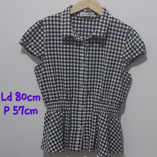 Gambar kaos wanita import - Kotak2 dari Briya_Store undefined Tokopedia