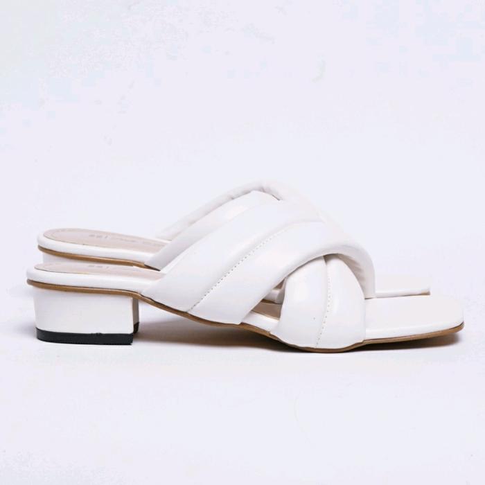 Gambar IMPOR Heels Big Size Wanita Black.362 Sandal Oversize JUMBO Kaki Lebar - Putih, 43 dari ERA.Shoees undefined Tokopedia