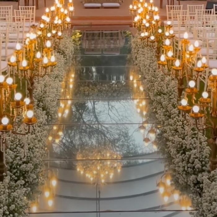 Gambar Dekorasi Bunga Altar Aisle Pemberkatan Akad Nikah Wedding Lamaran - Dekorasi Aisle dari Borneo Distributor 2 undefined Tokopedia