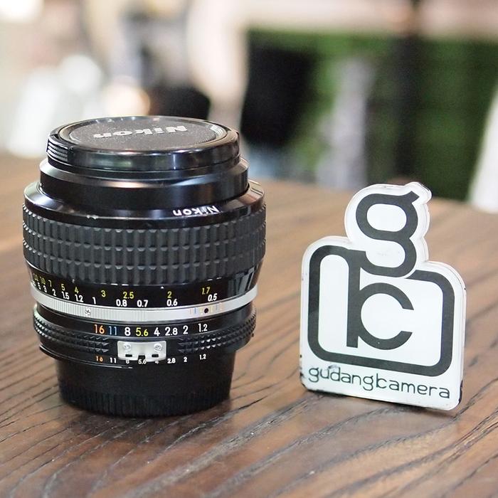 Lensa Nikon Nikkor Nikon Ais 50mm F1 Jual NIKON NIKKOR 50mm F AIS