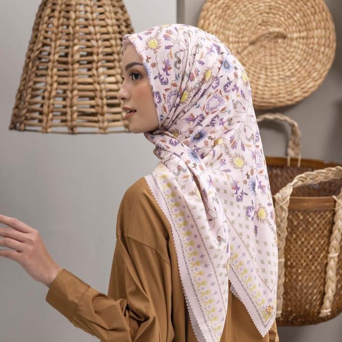 Gambar ELLIAH SCARF & MARUNA SCARF BY HEAVEN LIGHTS - MARUNA SENTANI dari Fatly undefined Tokopedia