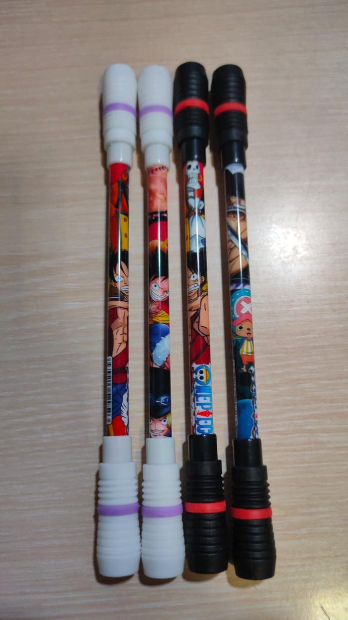 Gambar Pen Puter Spinner Toys/ Spinning Pen/ Pulpen Putar Spinner Anti Stress - NonLED OnePiece dari icel shop undefined Tokopedia