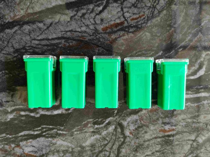 Gambar Sekring Sekering Fuse Central Pusat Kotak Panjang 20A -120A - 40A - HIJAU dari ALVIN SUPRA97 undefined Tokopedia