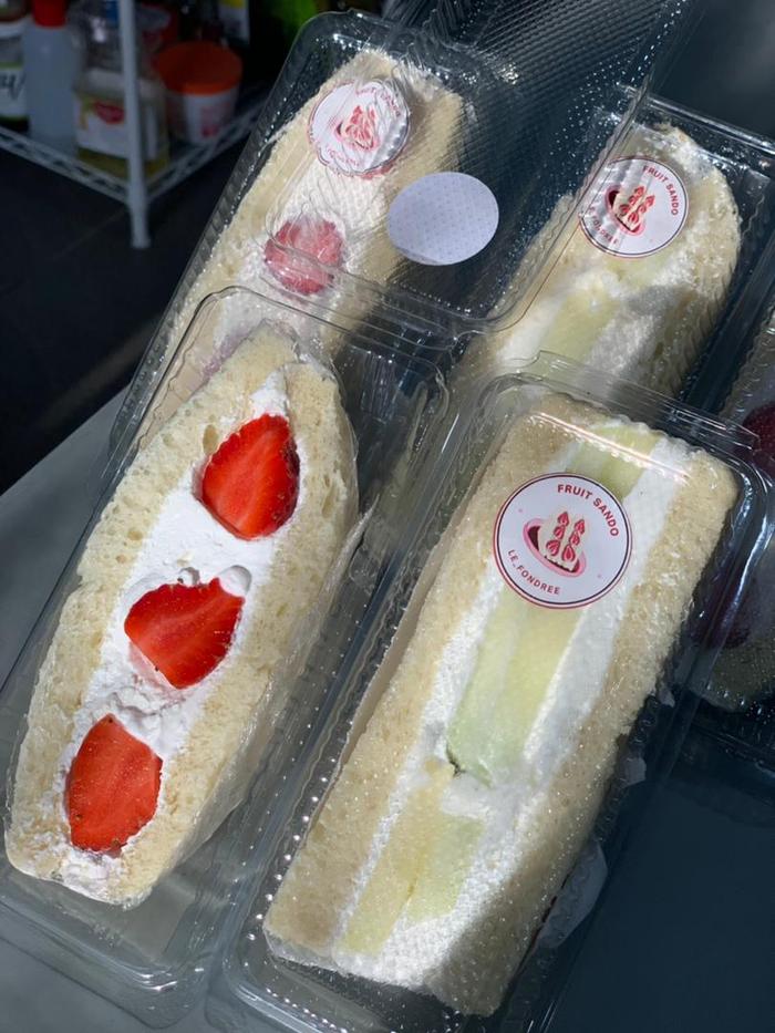 Gambar Fruit Sando - Strawberi dari Le Fondree undefined Tokopedia