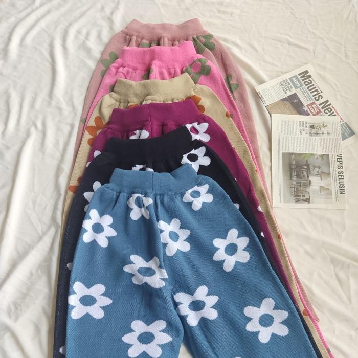 Gambar Fashion Wanita/Bawahan Wanita/Celana Kulot Rajut Wanita - Random, All Size dari Bari0elin Cloth Bandung undefined Tokopedia