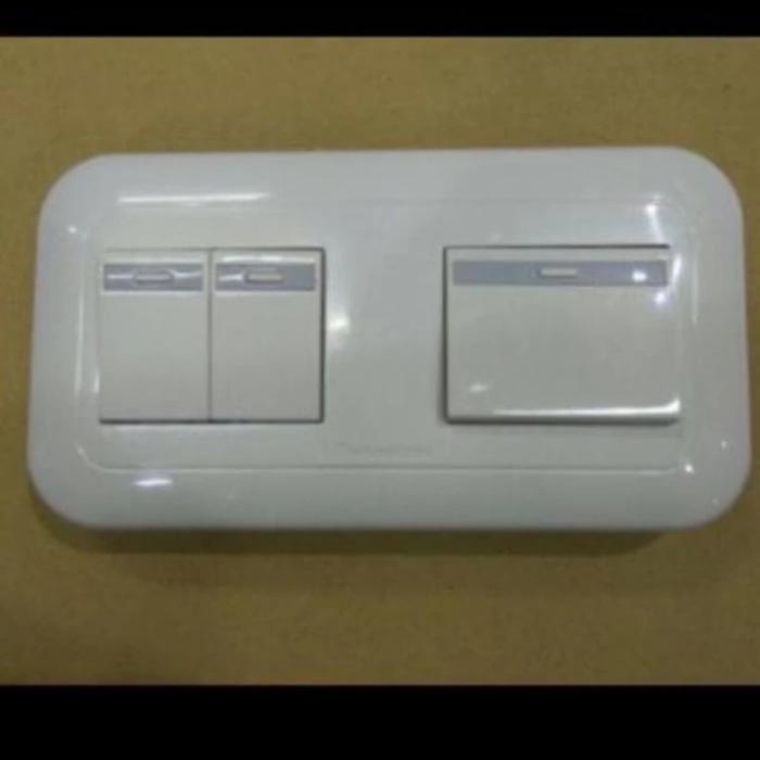 Gambar saklar 3gang 3 gang triple panasonic putih - WIDE SERIES dari PROLED ELECTRIC undefined Tokopedia