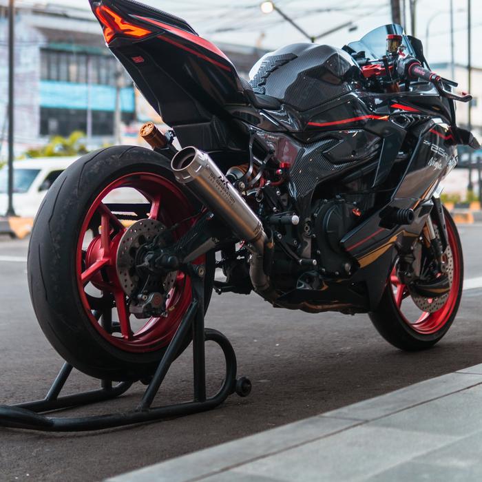 Gambar Knalpot zx25r custom model Arrow fullsystem - glossy / putih dari Dxgenerationracing undefined Tokopedia