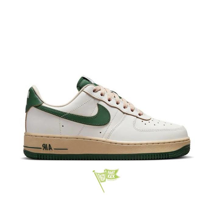 Nike Womens Air Force Gorge Green Sesame 36