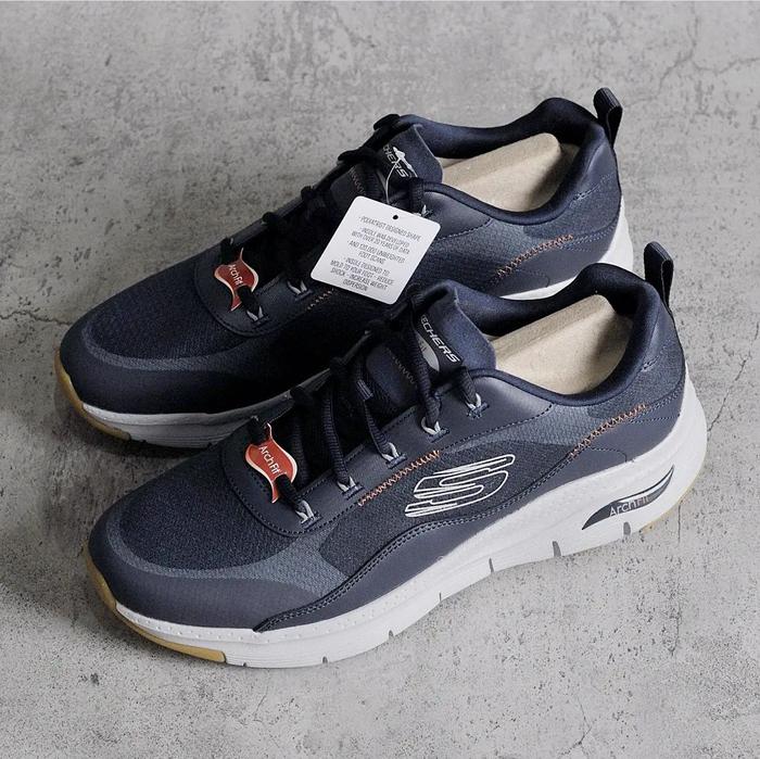 Gambar SKECHERS ARCH FIT COOL OASIS - NAVY Sale Sports Station - 45.5 (29.5cm) dari StepOnSale undefined Tokopedia
