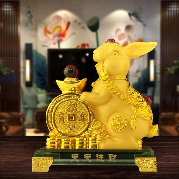 Gambar Patung Kelinci Emas Imlek 2023 Tatakan KACA Souvenir Sincia Kado Imlek - KOIN EMAS, KACA S - PN 783 dari MadisonShop undefined Tokopedia