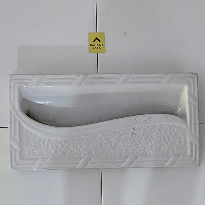 Gambar Roster Keramik / Lubang Angin Anti Tampias Ukuran 20x40 | Ready Manado - Motif A dari Bahana Jaya Manado undefined Tokopedia