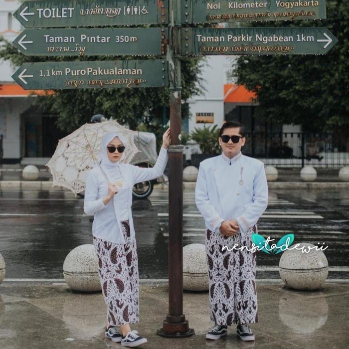 Gambar [1 Set] Baju Prewed Instan / Baju Couple Adat Jawa-Solo, Nuansa Putih. - XXL/L5, Jumbo dari Nensitadewi Wedding undefined Tokopedia