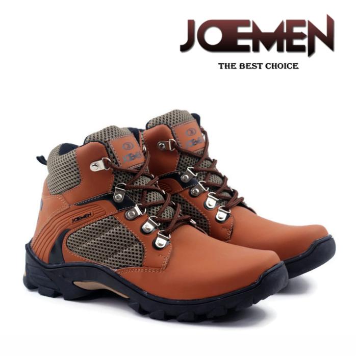 Gambar Sepatu Boot Pria Casual Formal Kekinian Fashion Gunung Touring J 85 - Tan Hitam, 39 dari Nievamuslim_shop undefined Tokopedia