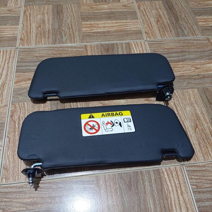 Gambar sun visor calya sigra warna hitam kaca kanan kiri ori dari DFNautoPART undefined Tokopedia