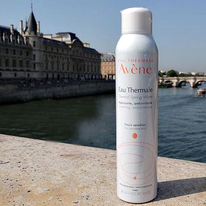 Gambar AVENE Thermal Spring Water Eau Thermale 300ml - Face Mist Skin Refresh - Evian 300ml dari Mechka Store undefined 5 Tokopedia