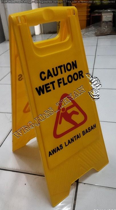 Gambar WET FLOOR SIGN / WARNING SIGN / PAPAN & CONE KERUCUT AWAS LANTAI LICIN - Papan Lipat dari WRG.JOSS_TeNAN undefined Tokopedia