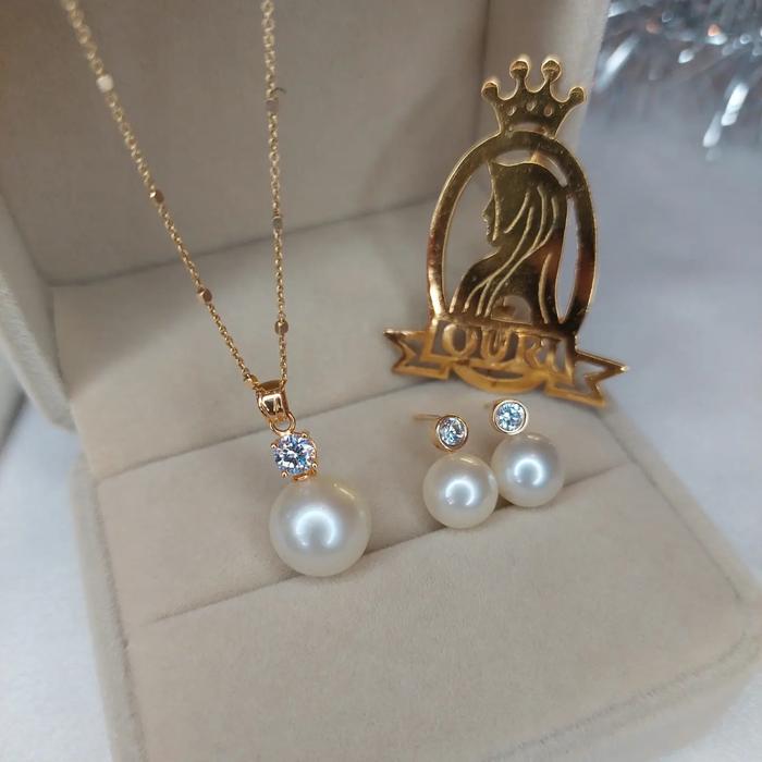 Gambar perhiasan set giwang liontin emas 22 karat mutiara laut grade A asli dari Ouri Mutiara Lombok undefined Tokopedia