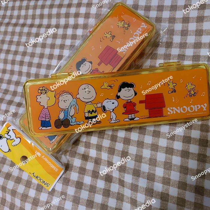 Gambar Snoopy stationery set from Japan kotak pensil dari Snoopystore undefined Tokopedia