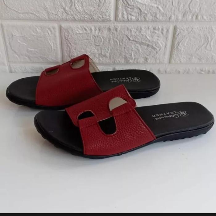 Gambar sandal kulit wanita branded - Merah, 37 dari Fiyorelstore undefined Tokopedia