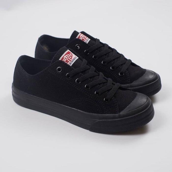 Gambar Ventela Basic All Black Low Cut 100% Original - all black low, 43 dari nara shop id_NEW undefined Tokopedia