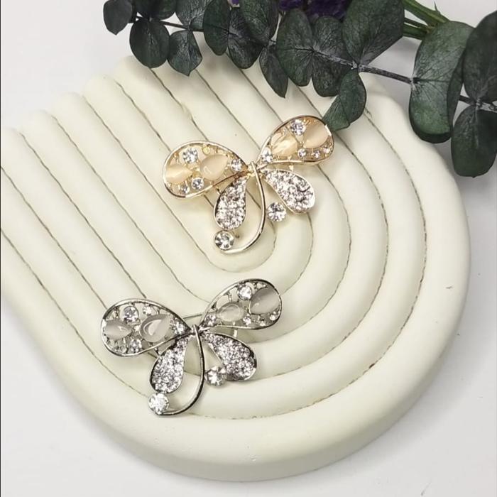 Gambar Bros Pin Hijab Korea Mutiara Kristal Gold Silver Bunga Pita Wanita - 2, GOLD dari Sissy acc undefined Tokopedia