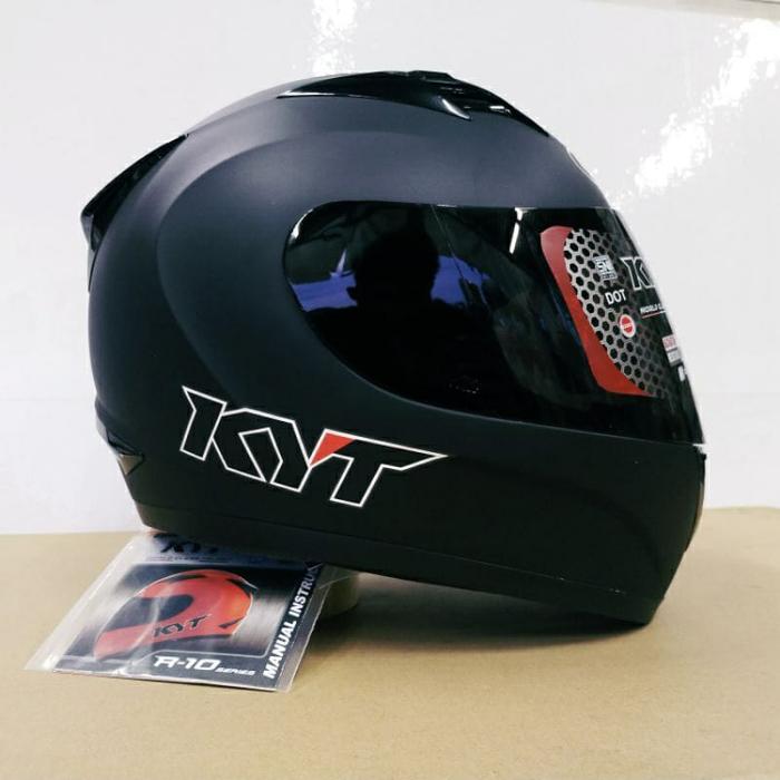 Gambar helm full face kyt r10 solid black doff|matt paket ganteng redbull - standart dof, M dari juraganhelmet01 undefined Tokopedia