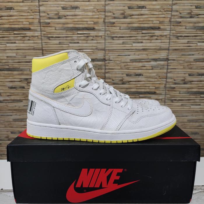 aj 1 first class