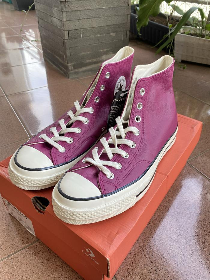 rose leather converse
