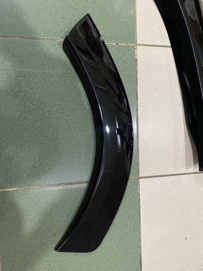 Gambar Bodykit Fender MZ330910 Mitsubihi Pajero Limited - Fender depan RH dari JBparts undefined Tokopedia