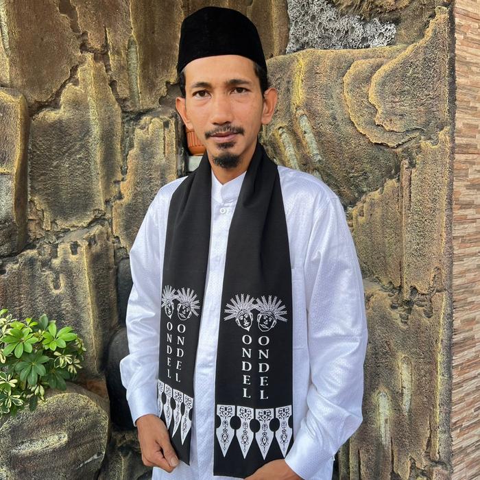 Gambar Slendang Ondel Ondel Cukin Betawi Syal Betawi Syal Ondel Ondel - Hitam dari Galeri Alfia undefined Tokopedia