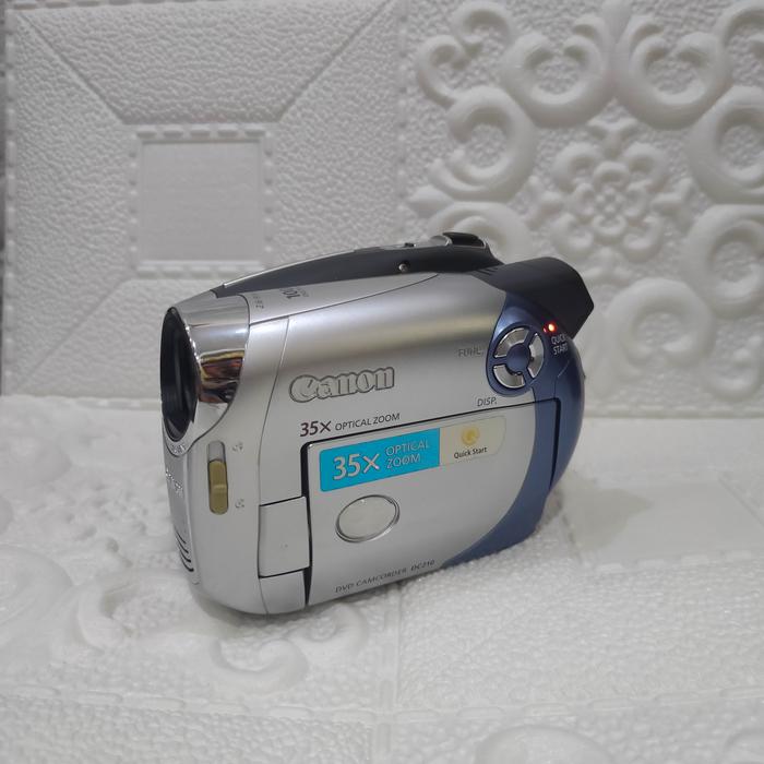 Canon 35x Optical Zoom Canon DC210 DVD Camcorder 35x Optical Zoom