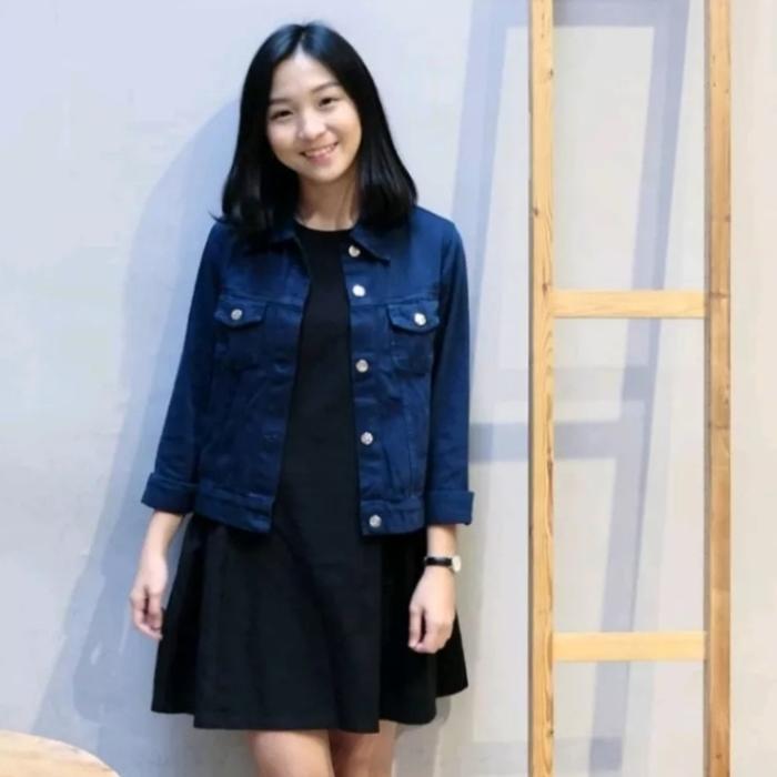 Gambar Jaket Jeans Wanita Korean Style Warna Snow Black / Light Blue Bisa Bayar di Tempat Nyaman - navi, m dari aztara fashion undefined Tokopedia