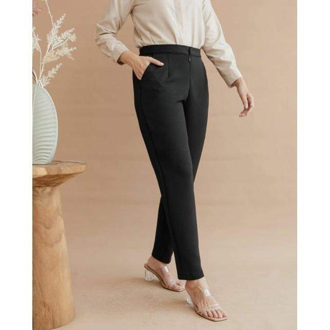 Gambar MONIC BASIC PANTS Geulis - BLACK, S dari Jastipans undefined Tokopedia
