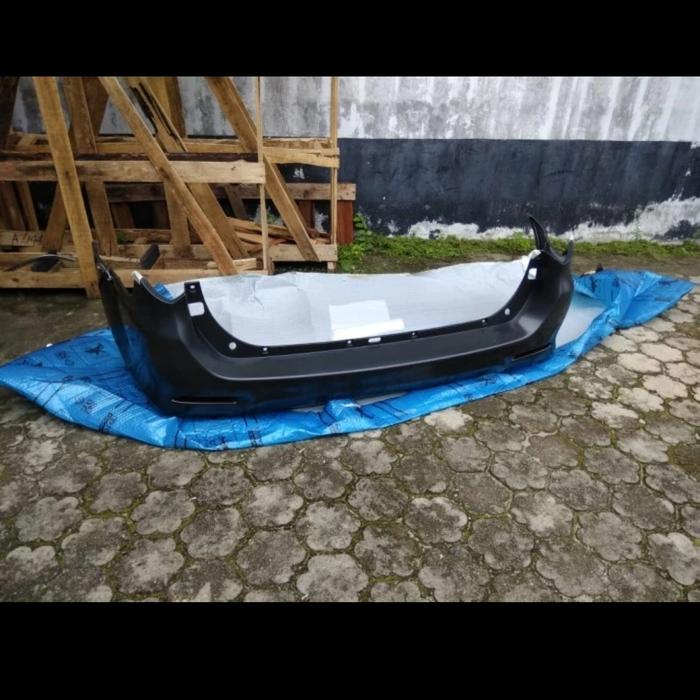 Gambar bumper /bemper belakang fortuner original 52159-0kG31 dari son auto parts undefined Tokopedia