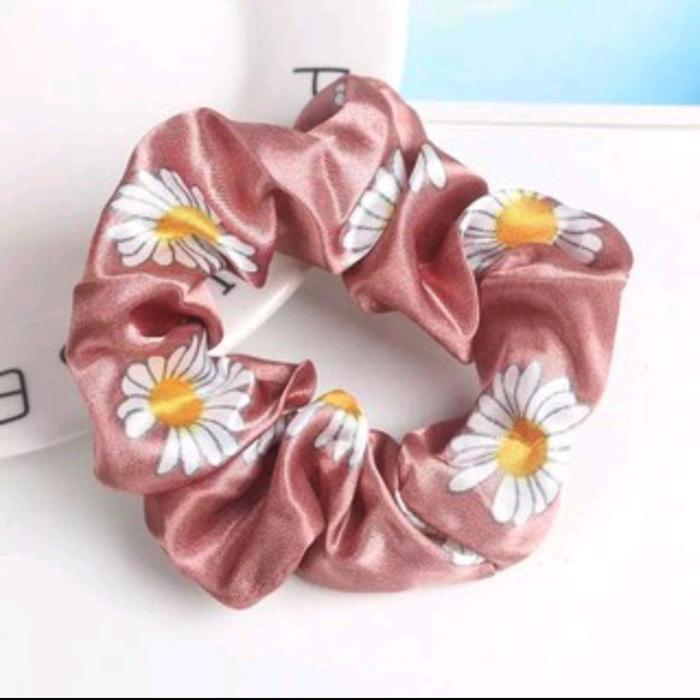 Gambar j007 ikat karet rambut fashion korea karet scrunchie satin bunga - pink dari MJS Store88 undefined Tokopedia