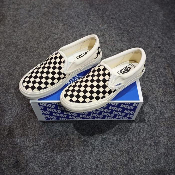 harga sepatu vans checkerboard