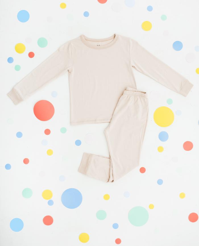 Gambar Baju Tidur Anak Unisex TENCEL, PJ Creme - Creme, 1-2y dari Tibikidswear undefined Tokopedia