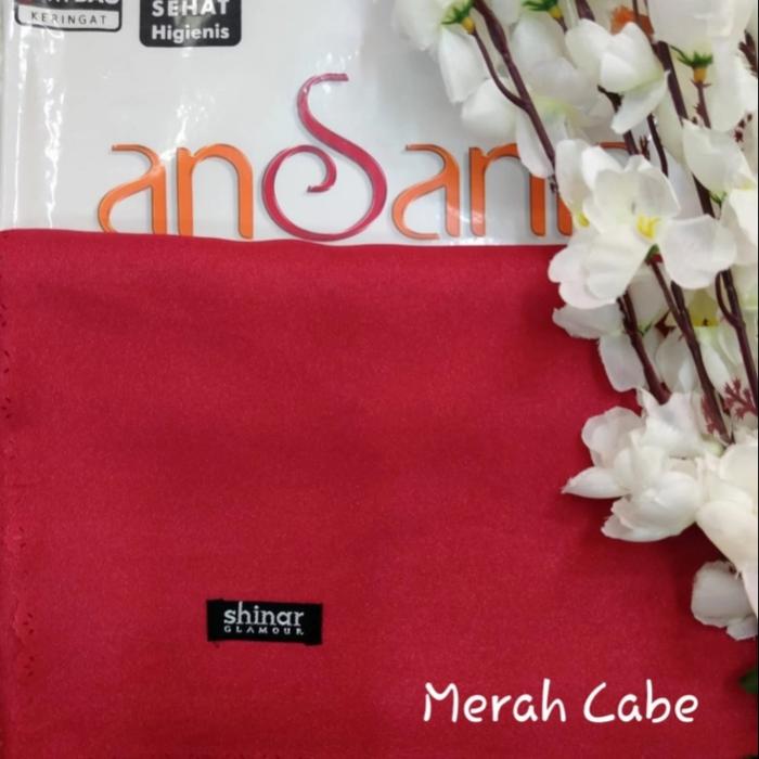 Gambar Jilbab segi empat gliter merah cabe dari gudangbhayangkaristore undefined Tokopedia
