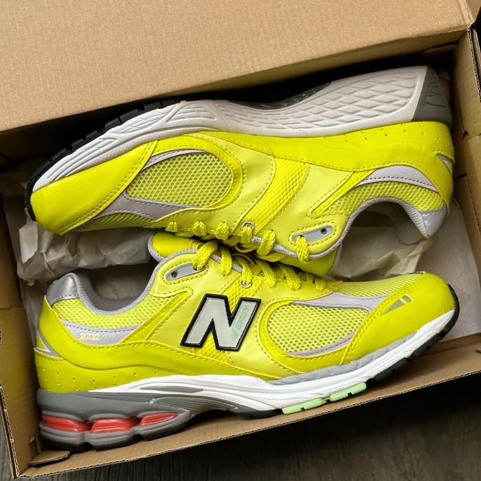 Gambar New Balance 2002R x J Crew Original 100% - Sulphur Yellow, 8 dari thecartelsupply undefined Tokopedia