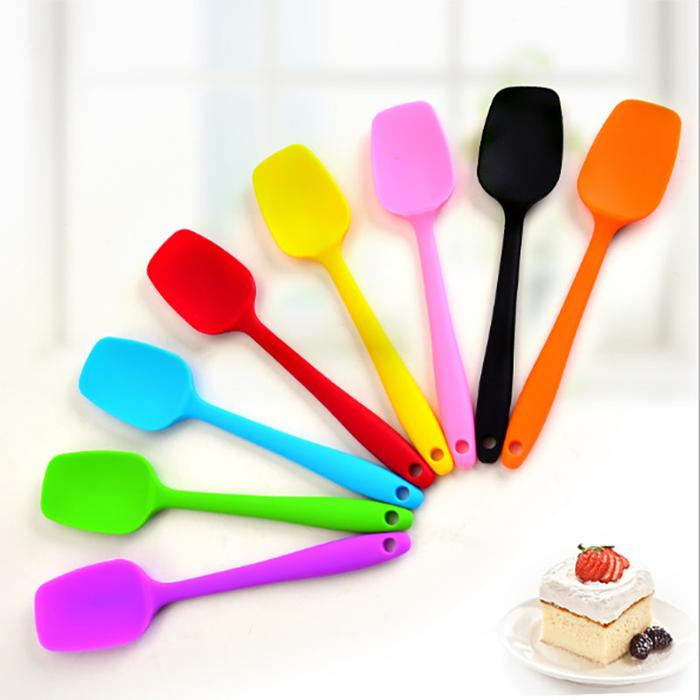 Gambar SPATULA SILIKON BENTUK SEKOP 28CM SENDOK PENGADUK ADONAN SUTIL SILICON - Hitam dari PELAPAK GROSIR undefined Tokopedia