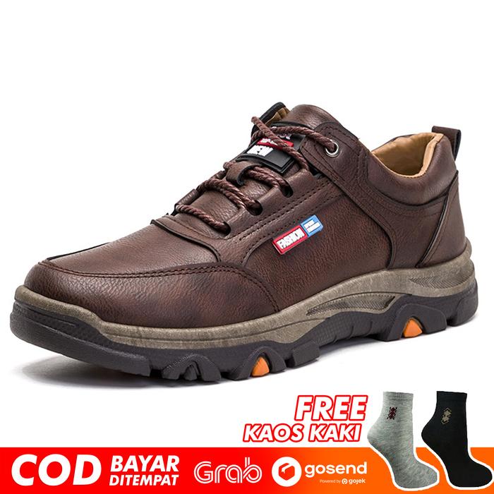 Gambar Sepatu Septu Pria Boots Boot Cowok Impor Korea Warna Coklat Hitam - Cokelat, 40 dari LAMBAGO undefined Tokopedia
