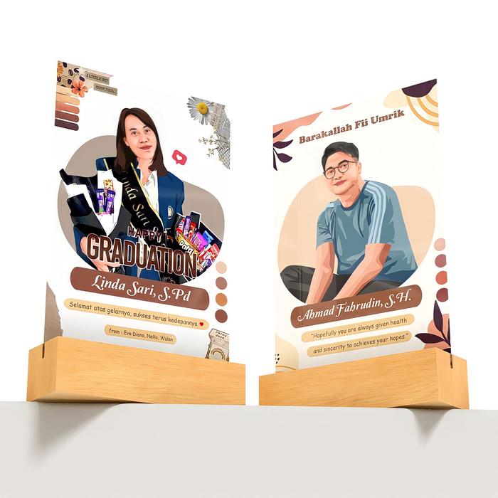 Gambar Plakat Akrilik Custom Ucapan Wisuda Wedding Ulang Tahun Anniversary - B1+Stand kayu dari Inspiralis Art undefined Tokopedia